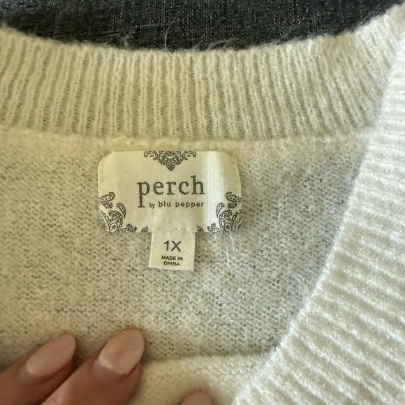 Colorblock Women's Sweater - Picture 3 of 4